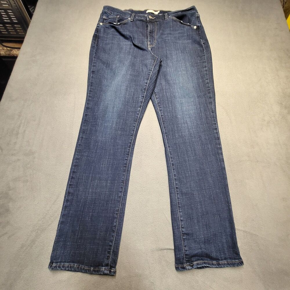 Levis Jeans Womens 33 Blue Classic Straight Leg Stretch Distressed‎ Denim